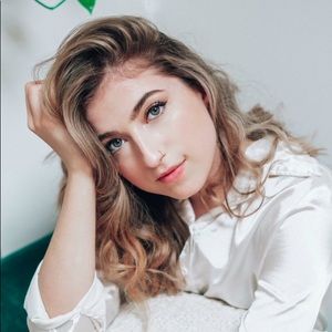 Meet your Posher, Madeline